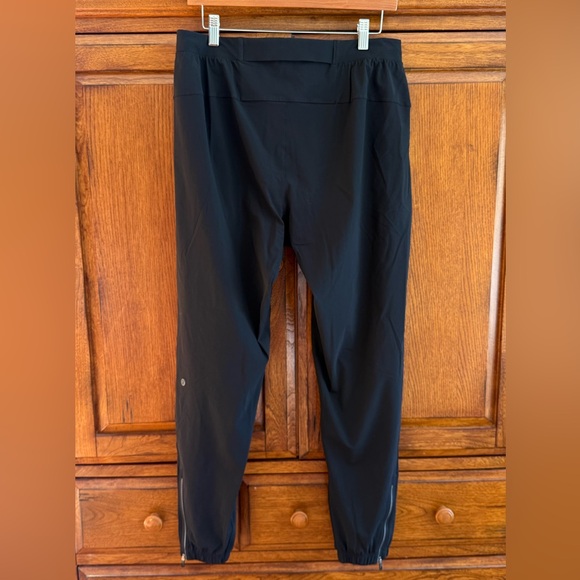 Men's Lululemon Surge Jogger - Picture 6 of 7